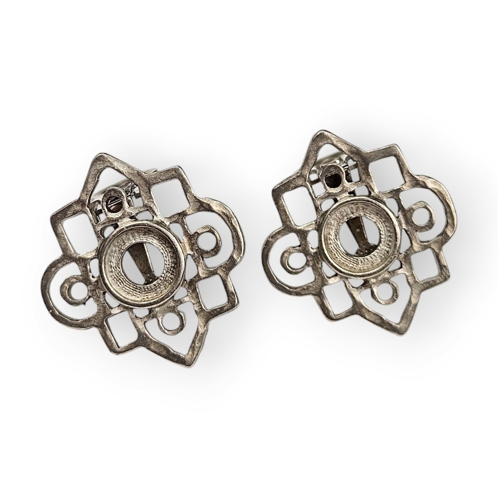 Vintage Art Deco Pewter Earrings Open Work Geometric Clip On Silver Tone 1 1/8"